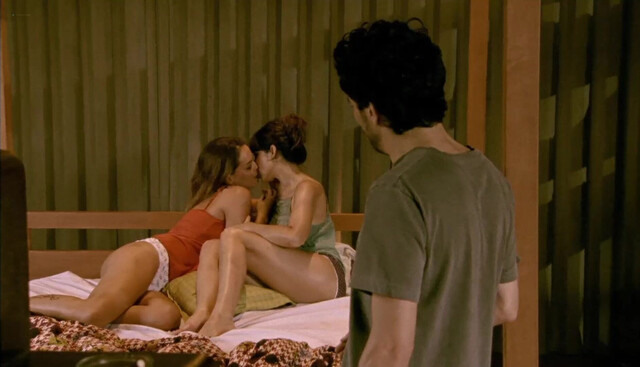 Maria Ribeiro nude, Luz Cipriota nude - Love Stories Only Last 90 Minutes (2009)