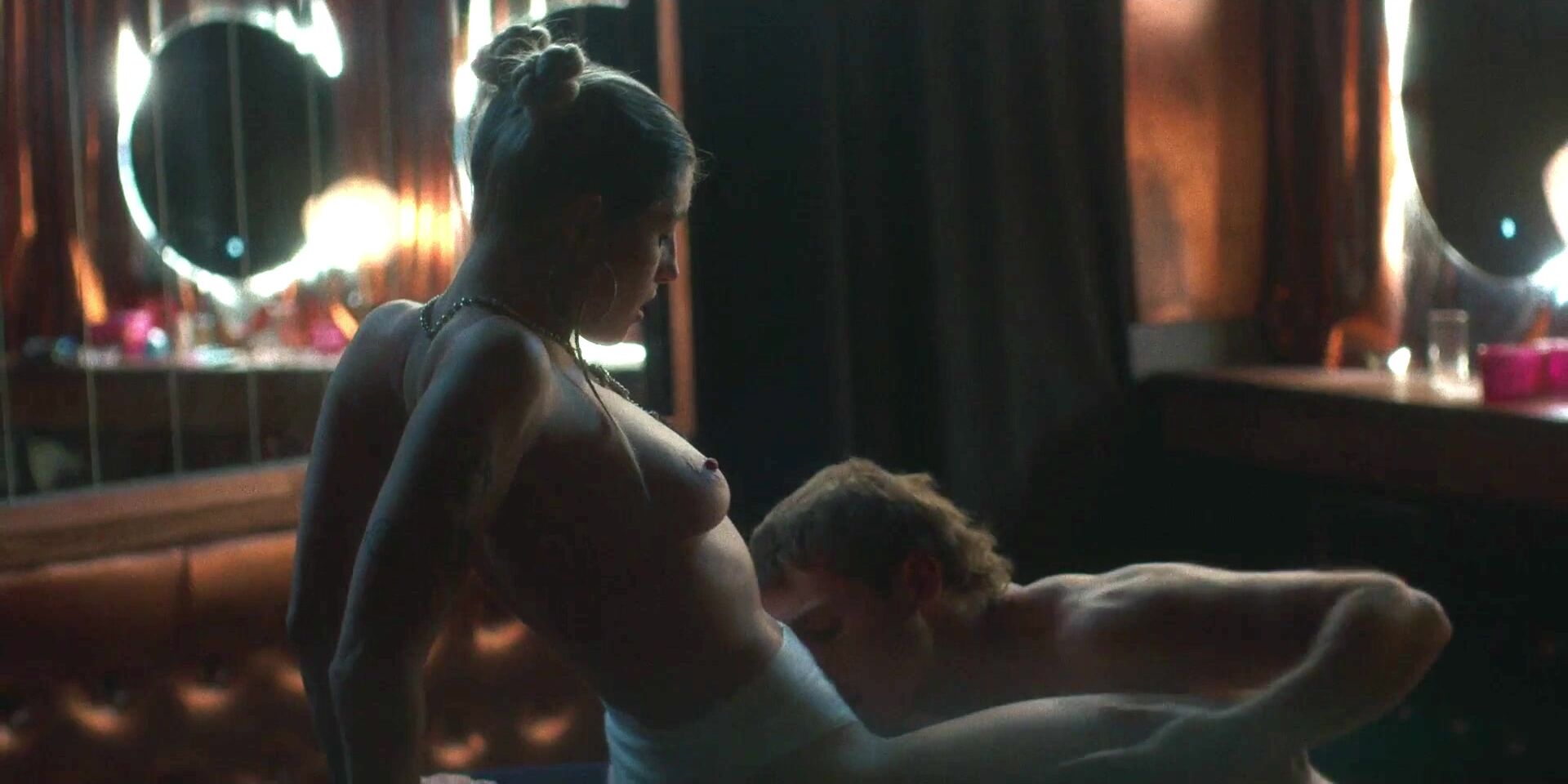Tatu Glikman nude - Animal Love s01e03 (2026)