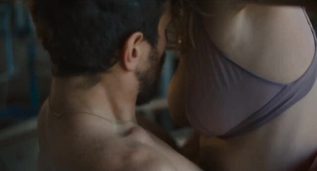 Anna Geislerova nude - Caravan (2025)