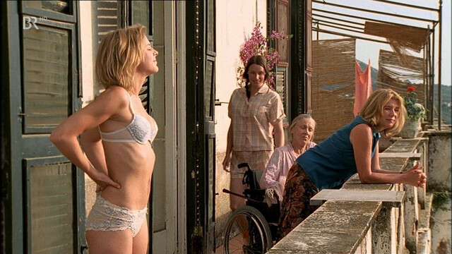 Bernadette Heerwagen sexy – Das schönste Geschenk meines Lebens (2003)