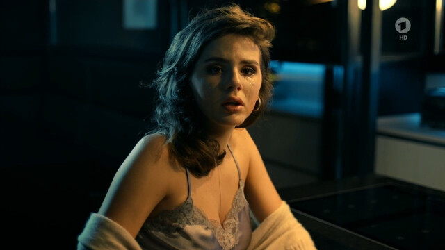 Ruby O. Fee sexy – Tatort e1047 (2018)