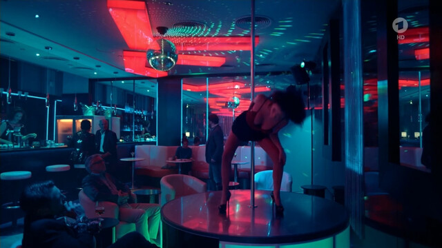 Ruby O. Fee sexy – Tatort e1047 (2018)
