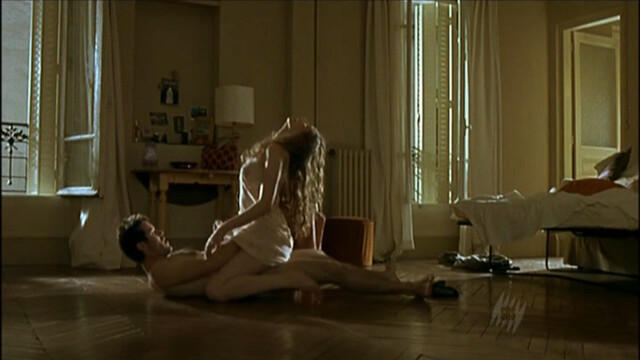 Leelee Sobieski nude – L'idole (2002)