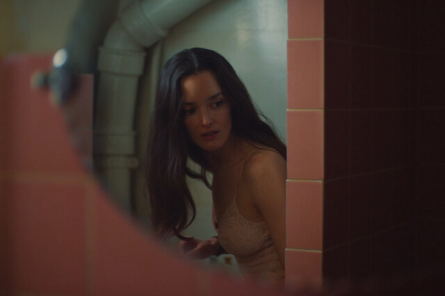 Charlotte Le Bon sexy – Niki (2024)