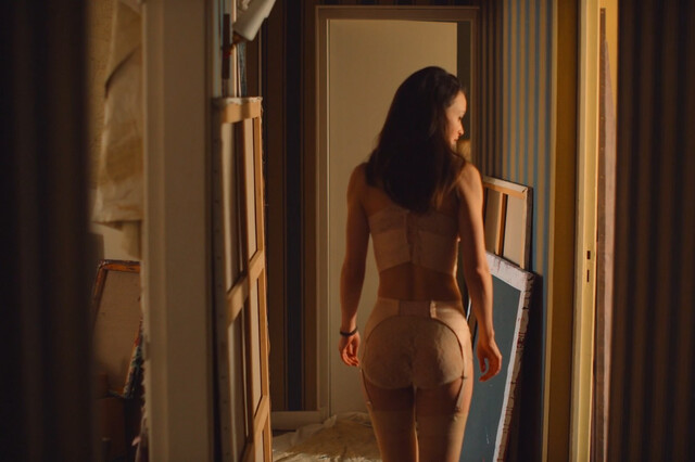 Charlotte Le Bon sexy – Niki (2024)