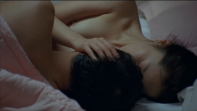 Uhm Ji-won nude – Tale of Cinema (2005)