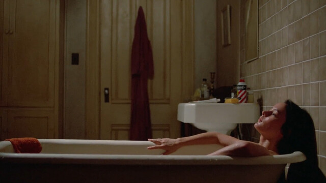 Meg Tilly sexy – Impulse (1984)