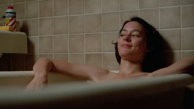 Meg Tilly sexy – Impulse (1984)