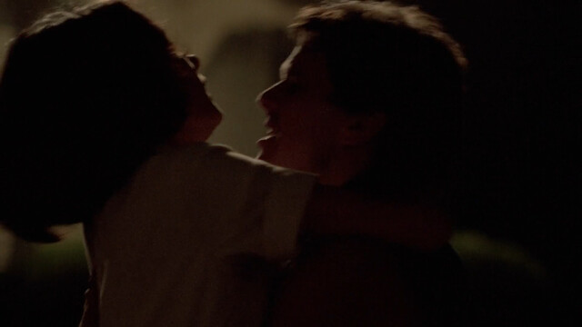 Meg Tilly sexy – Impulse (1984)
