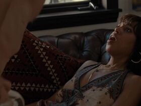 Kerry Washington sexy, Kate Mara sexy - Imperfect Women s01e01-05 (2026)