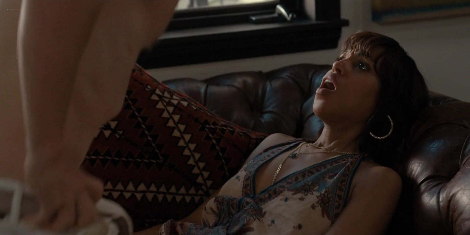 Kerry Washington sexy, Kate Mara sexy - Imperfect Women s01e01-05 (2026)