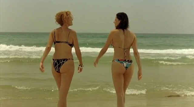 Luisa Ranieri sexy, Lucrezia Lante della Rovere nude - SMS: Sotto Mentite Spoglie (2007)