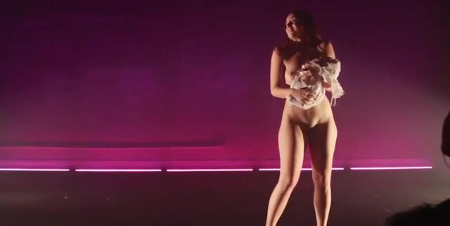 Juliana Pina nude - Trezentos e sessenta graus ou muitas mortes e vidas de Sofia (2018)