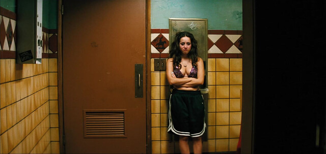 Bella Podaras sexy, Sydney Sweeney nude, Zendaya sexy, Alexa Demie sexy, Chloe Cherry nude, Hunter Schafer sexy, etc - Euphoria s03e02 (2026)