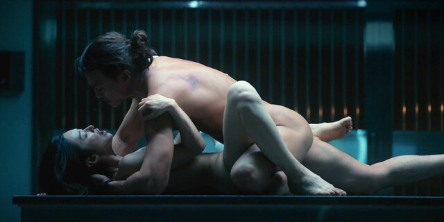 Lee Joo-bin sexy - Money Heist: Korea - Joint Economic Area s01e06 (2022)