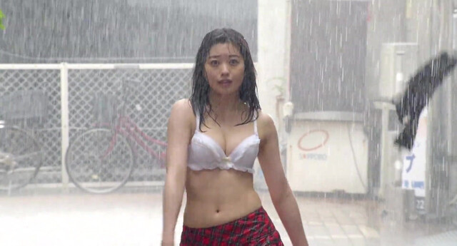 Elaiza Ikeda sexy, Erina Mano sexy - The Virgin Psychics (2015)