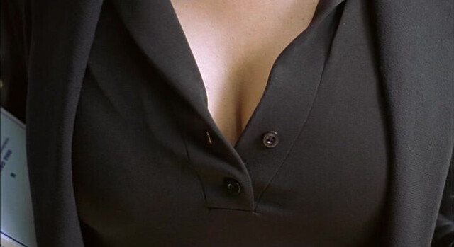 Carolina Pelleritti nude - The Dark Side of the Heart 2 (2001)