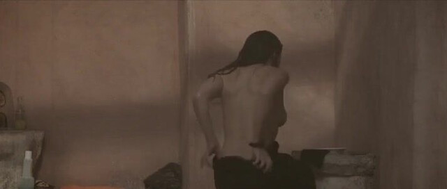 Wafa Boukli nude - I Still Hide to Smoke (2017)