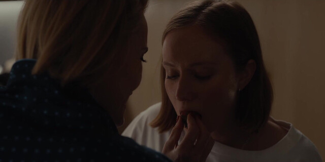Jean Smart nude, Leslie Bibb sexy, Hannah Einbinder sexy - Hacks s05e07 (2026)