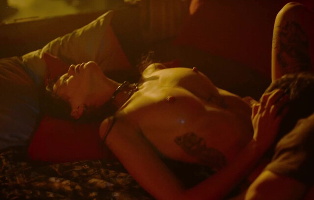 Milena Smit nude - Cross the Line (2020)
