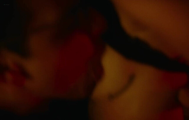 Milena Smit nude - Cross the Line (2020)