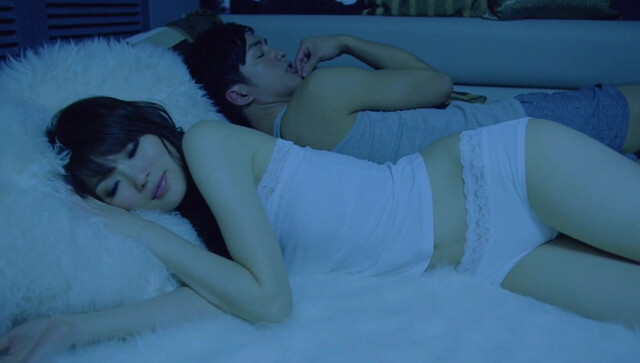 Shiga Lin sexy, Jeana Ho sexy - Lan Kwai Fong (2011)