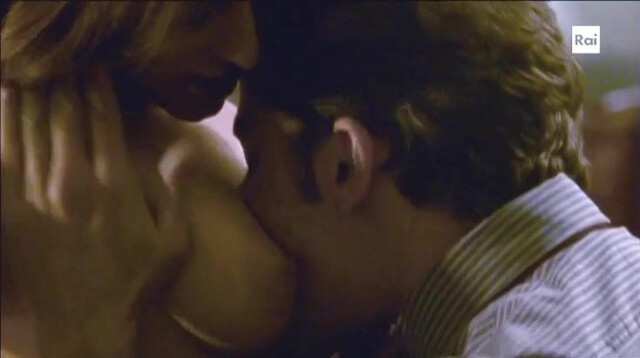 Valentina Lodovini nude - Il segreto dell'acqua (2011)
