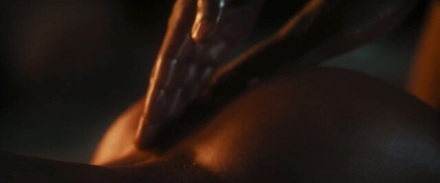 Jada Pinkett Smith nude - Set It Off (1996)