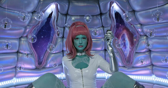 Elle Fanning sexy - Margos Got Money Troubles s01e08 (2026)
