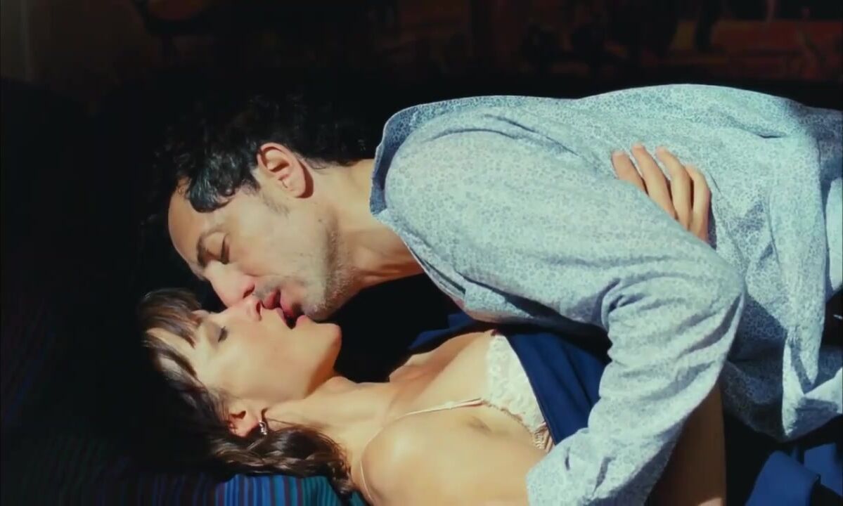 Sophie Marceau sexy - Un Bonheur n'arrive jamais seul (2012)