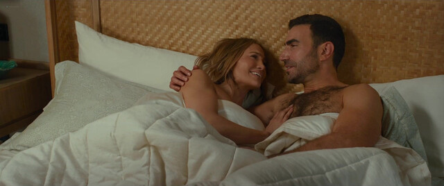 Jennifer Lopez sexy - Office Romance (2026)