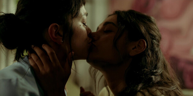 Midori Francis sexy, Madeleine Madden sexy - Saccharine (2026)