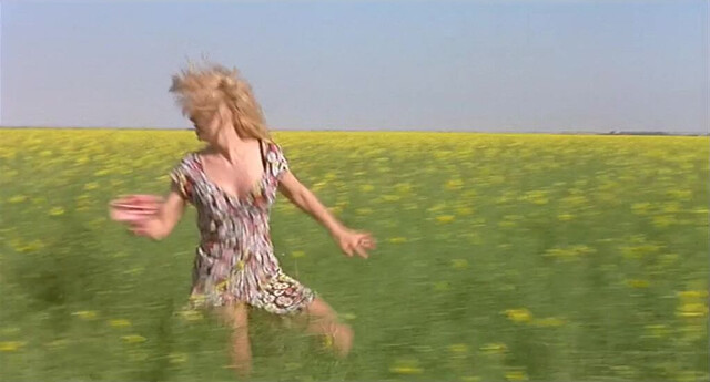 Valeria Marini nude - Bambola (1996) HD
