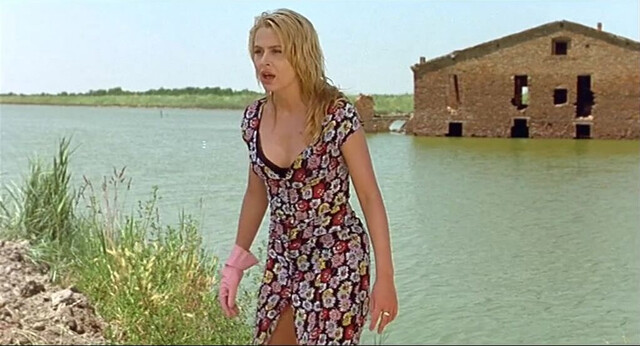 Valeria Marini nude - Bambola (1996) HD