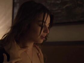 Ayca Aysin Turan sexy - The Protector s01e04 (2018)