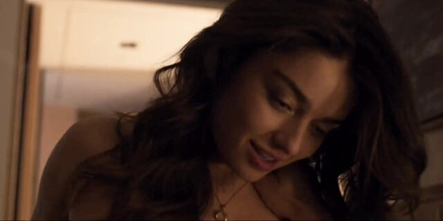 Ayca Aysin Turan sexy - The Protector s01e04 (2018)