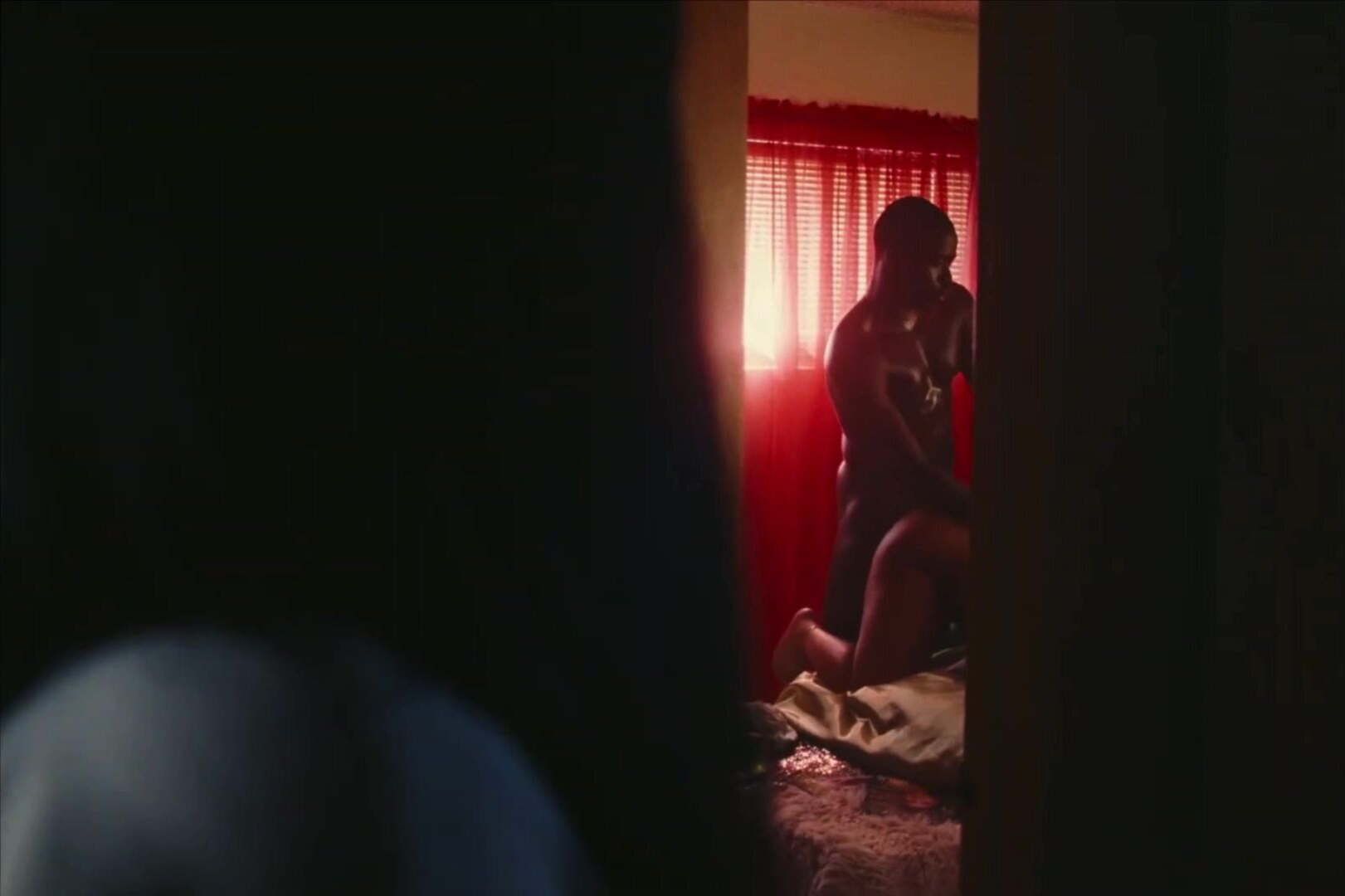 Chloe Bailey nude - Swarm s01e01 (2023)