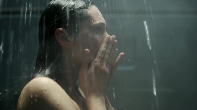 Kyra Zagorsky sexy - Helix s01e02e03e13, s02e01 (2014–2015)