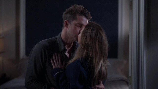 Ellen Pompeo sexy - Grey's Anatomy s18e06, e12 (2005)