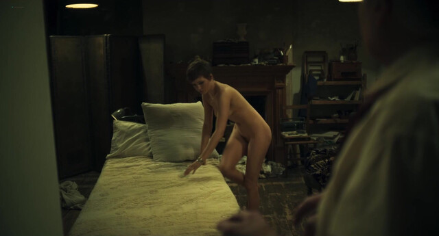 Ellie Bamber nude - Moss & Freud (2026)