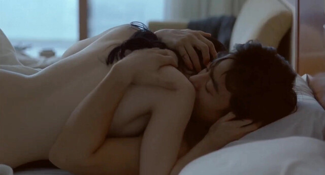 Son Ye-jin sexy - April Snow (2005)