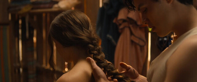 Millie Bobby Brown sexy - Enola Holmes 3 (2026)