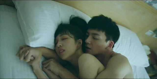 Yuxuan Wang sexy, Naihan Hsu nude - Little Blue (2022)