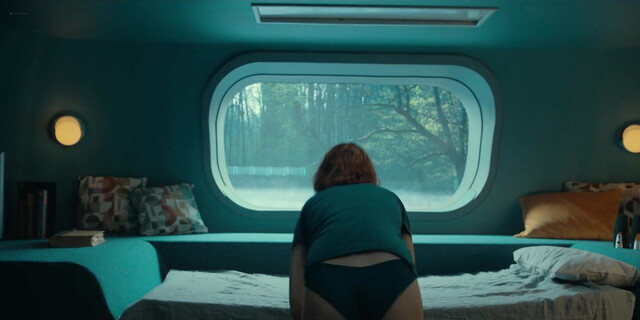 Alícia Falcó sexy, Natalia Verbeke sexy, Agustina Bisio sexy - Billionaires' Bunker s01 (2025)