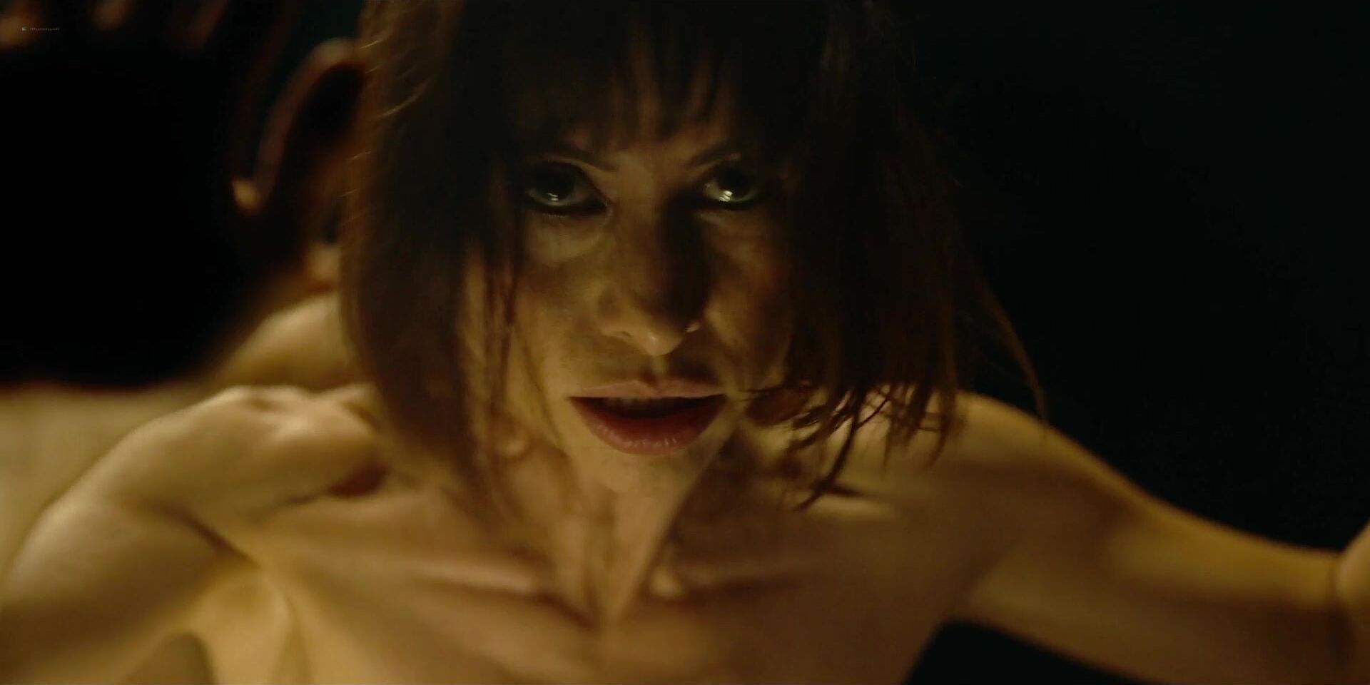 Alícia Falcó sexy, Natalia Verbeke sexy, Agustina Bisio sexy - Billionaires' Bunker s01 (2025)