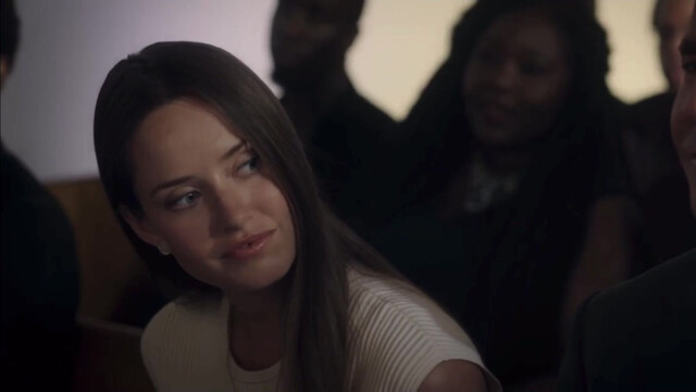 Merritt Patterson sexy - The Art of More s02e05 (2016)