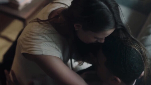 Merritt Patterson sexy - The Art of More s02e05 (2016)