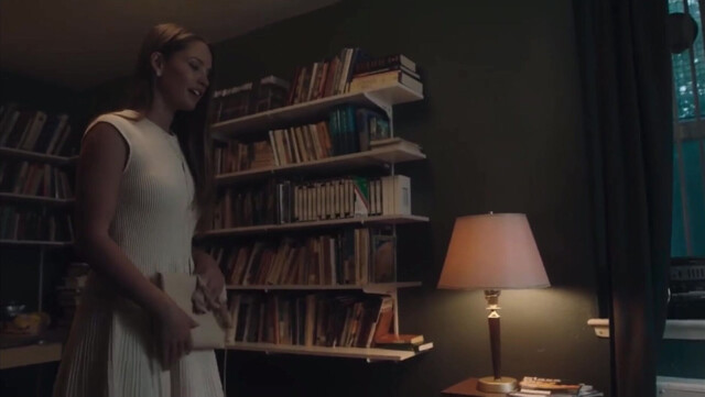 Merritt Patterson sexy - The Art of More s02e05 (2016)
