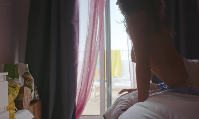 Adèle Exarchopoulos nude - Rien à Foutre (2021) #2