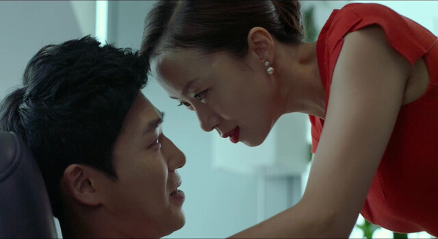 Jeon Do-yeon nude - The Shameless (2015)